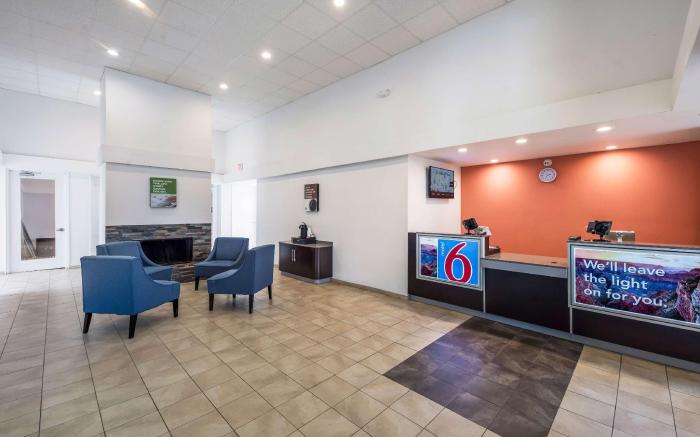Studio 6  Irving, TX - Irving DFW Airport East