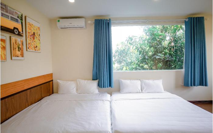 Twin Room with Mountain View