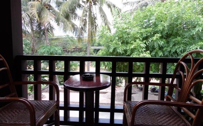 Villa Somphong