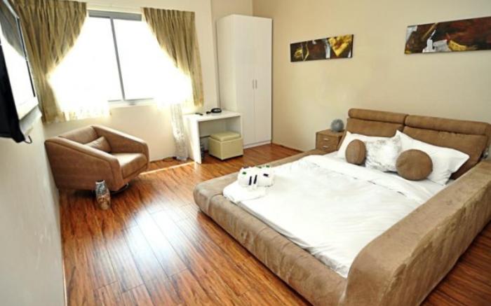 Posh Hotel