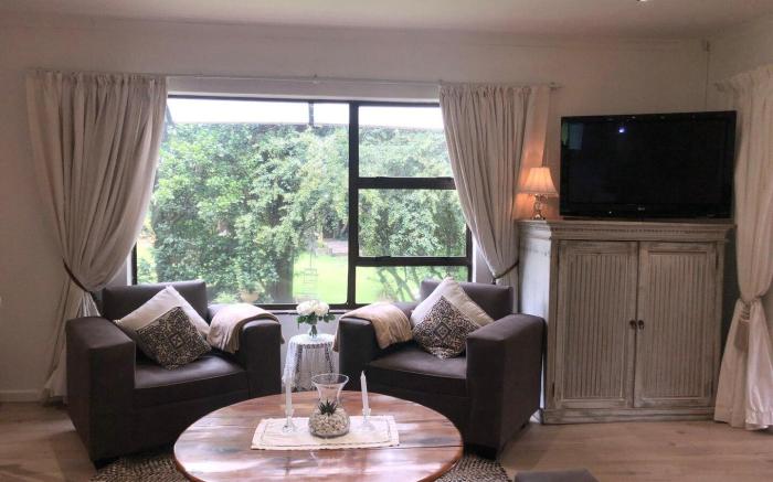 Waybury Cottage - a cozy home from home !