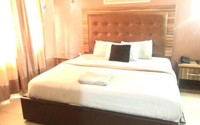 Silver Grandeur Hotel