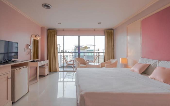 Mike Beach Resort Pattaya