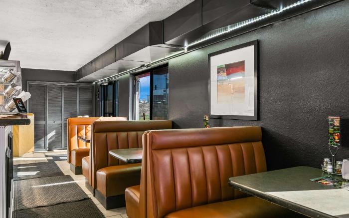 Americas Best Value Inn Lincoln Airport