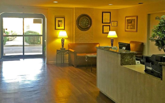 Americas Best Value Inn Austin University