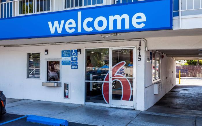 Motel 6 Sacramento, CA - Downtown