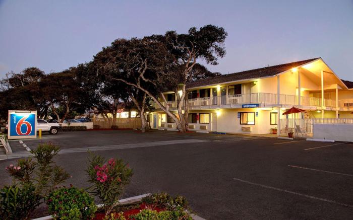 Motel 6 Monterey, CA