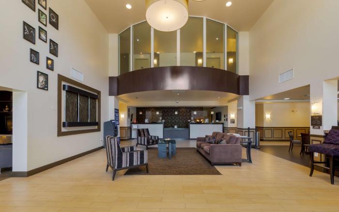 Best Western Plus Miami Airport North Hotel & Suites
