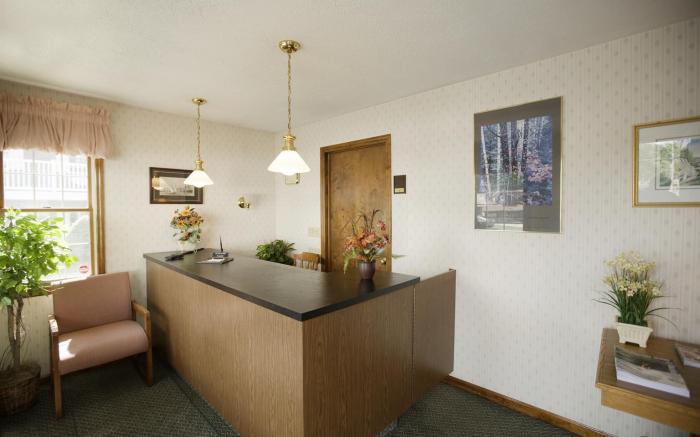 Americas Best Value Inn & Suites Lake George