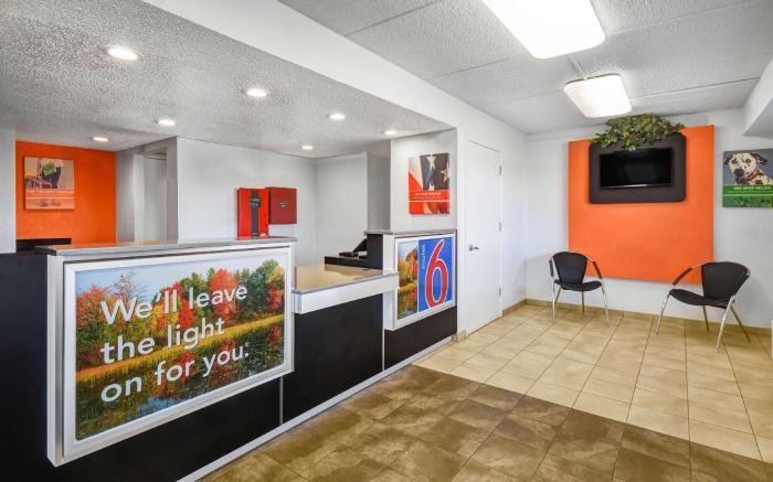 Motel 6 Memphis, TN - Downtown