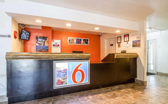 Motel 6 Glendale, AZ