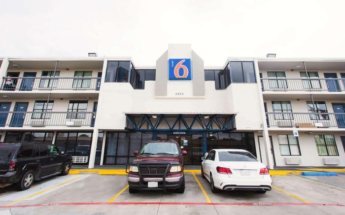 Motel 6 Houston, TX - Medical Center/NRG Stadium