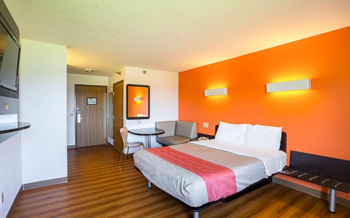 Motel 6 Omaha, NE - IAT West