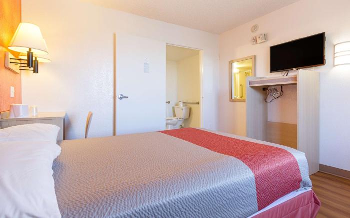 Motel 6 Mesa, AZ - South