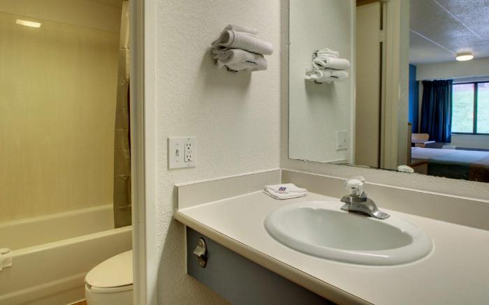 Motel 6 Cedar Rapids, IA