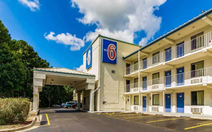 Motel 6 Raleigh, NC Cary