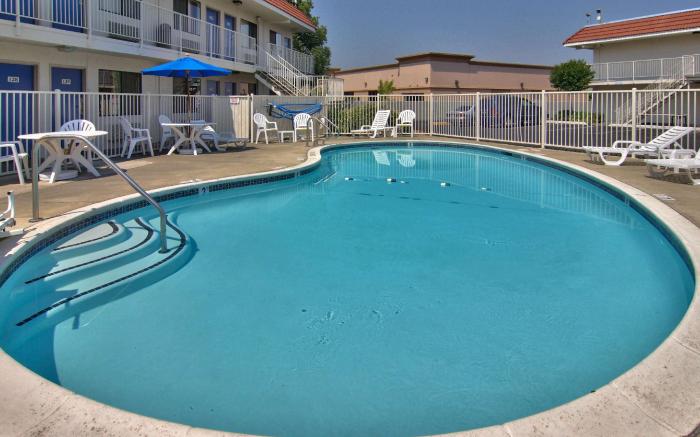 Motel 6 West Sacramento, CA