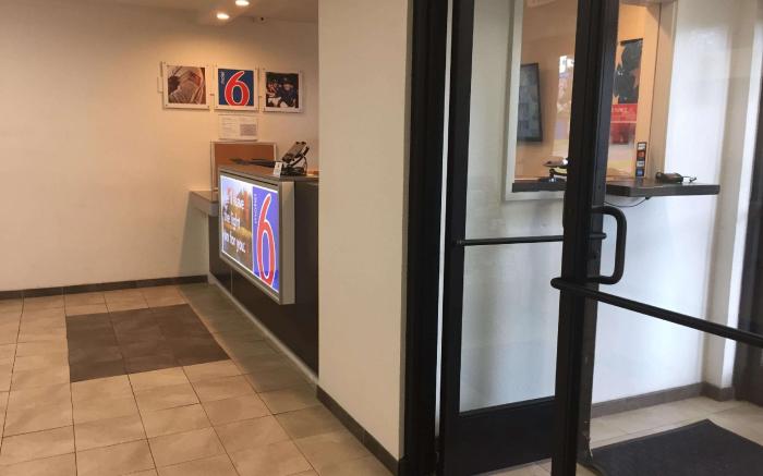 Motel 6 Nashville, TN - Airport