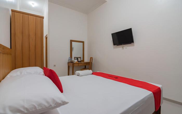 RedDoorz Syariah Plus @ Perintis Guesthouse Tasikmalaya