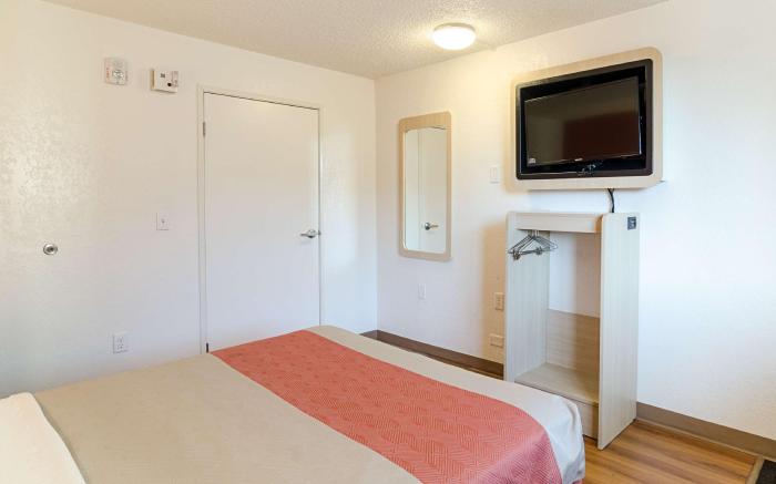 Motel 6 Denver, CO – Downtown