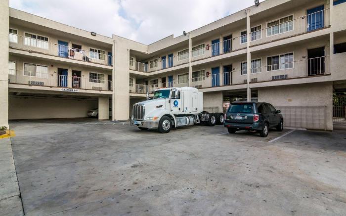 Motel 6 Bell Gardens, CA - Los Angeles