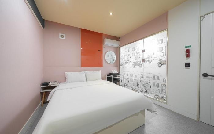 GoodTime Hotel