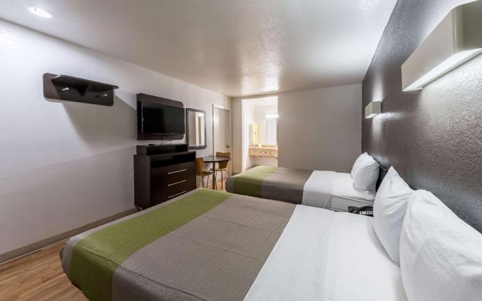 Studio 6  San Antonio, TX - Fort Sam Houston Area