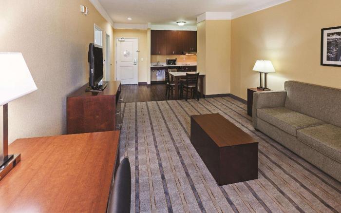 La Quinta Inn & Suites by Wyndham Houston NW Beltway8/WestRD
