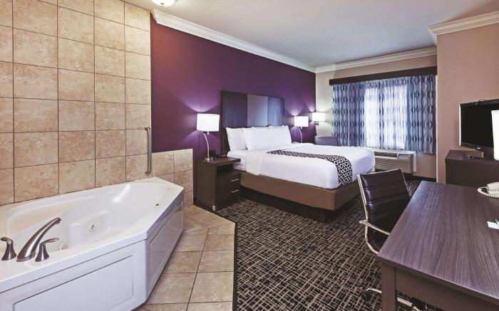 La Quinta Inn & Suites by Wyndham Corpus Christi-N Padre Isl