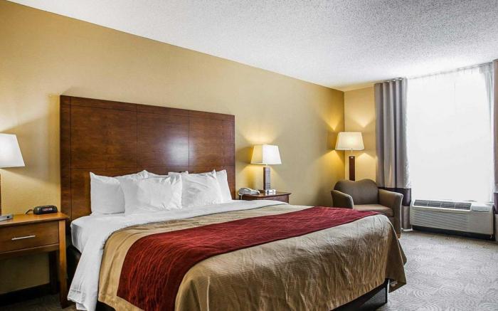 Comfort Inn & Suites Santee I-95