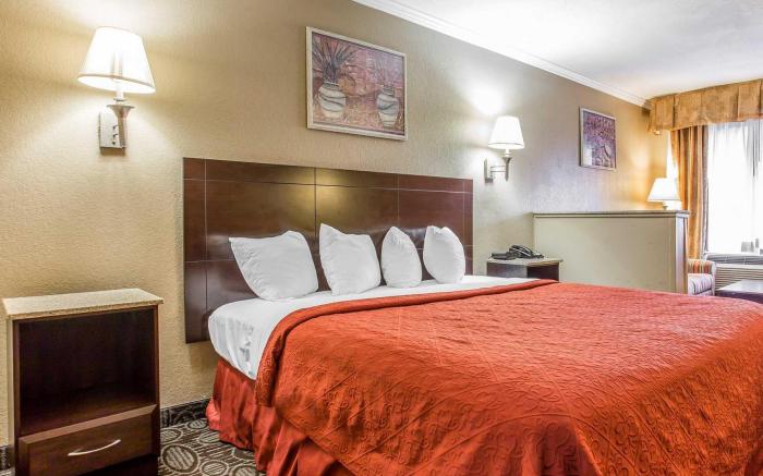 Quality Inn & Suites Ft. Jackson Maingate