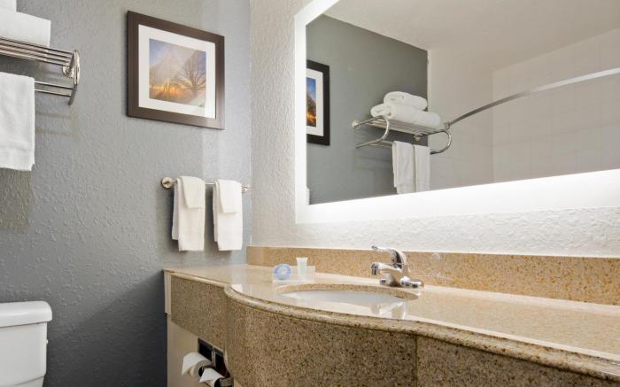 Best Western Waldo Inn & Suites
