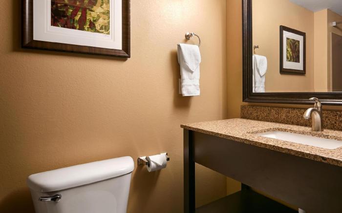 Best Western Woodland Inn