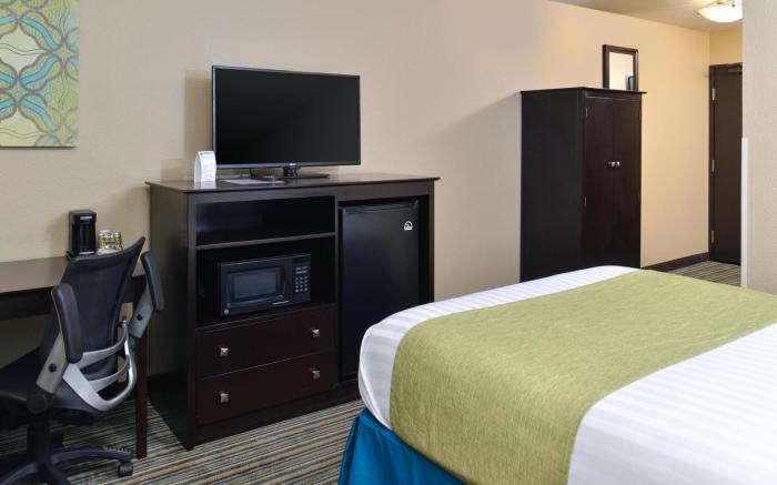 Best Western Long Beach Inn