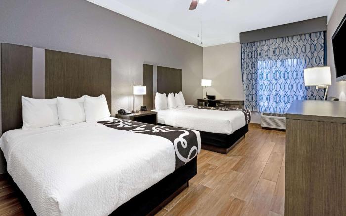 La Quinta Inn & Suites by Wyndham Conroe