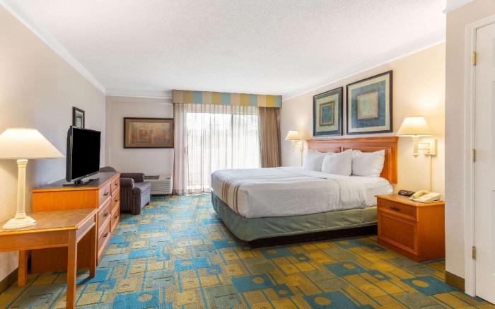 La Quinta Inn & Suites by Wyndham Redding