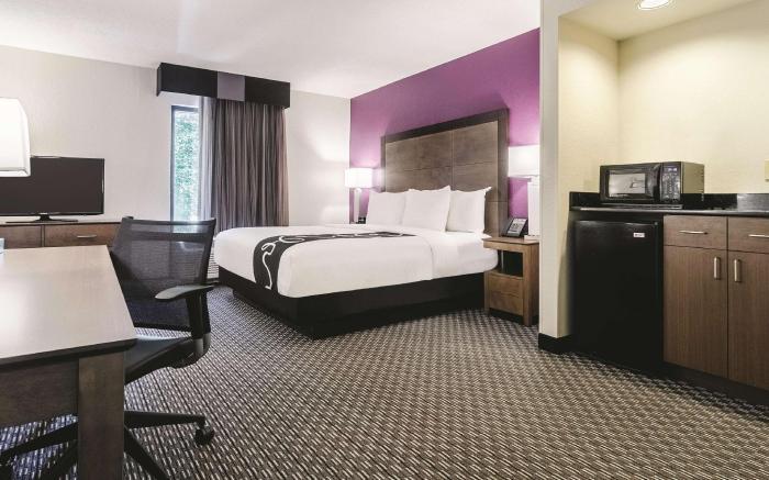 La Quinta Inn & Suites by Wyndham Myrtle Beach - N Kings Hwy