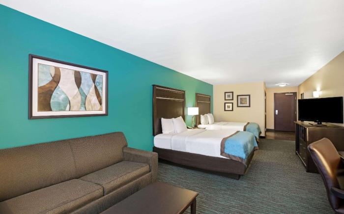La Quinta Inn & Suites by Wyndham Sioux Falls