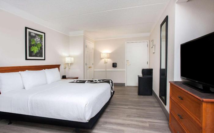 Baymont by Wyndham Fort Myers Central