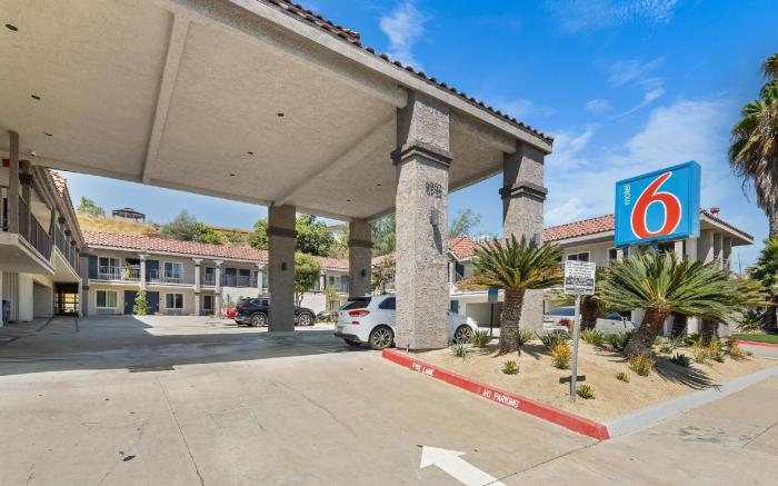 Motel 6 La Mesa, CA
