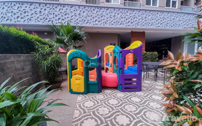 Gaudy Studio at Baileys Apartment by Travelio