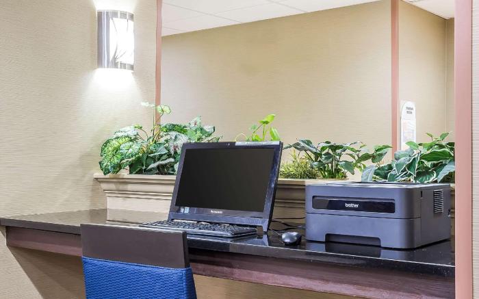Comfort Inn Greensboro - Kernersville