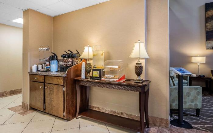 Comfort Suites Columbus State University Area