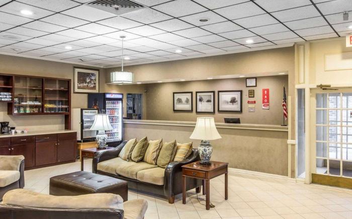 Days Inn by Wyndham Hinesville Near Fort Stewart