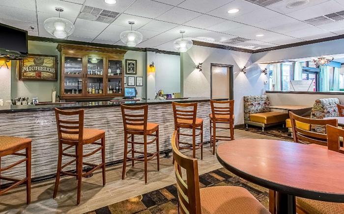 Clarion Inn Columbia Airport