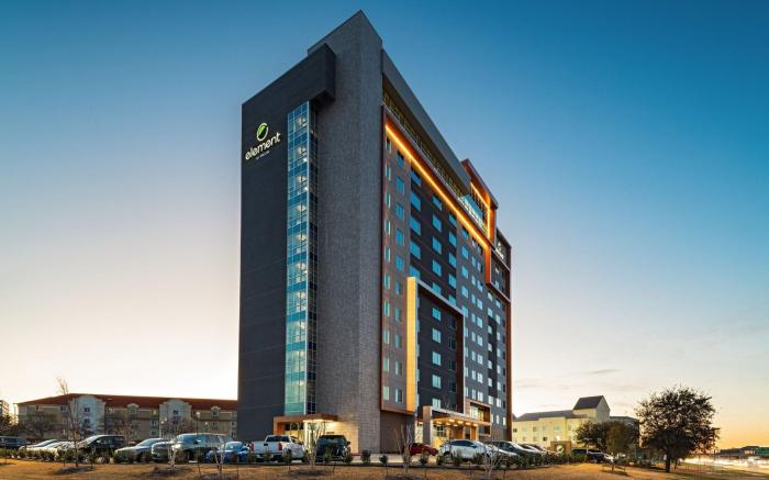 Element Dallas Las Colinas