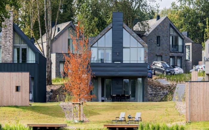 Villa with view of pond near Maastricht