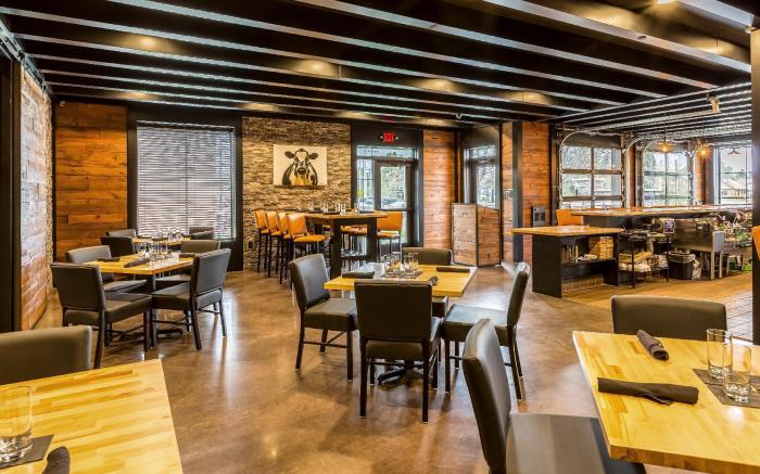 Cobblestone Hotel & Suites - Stevens Point