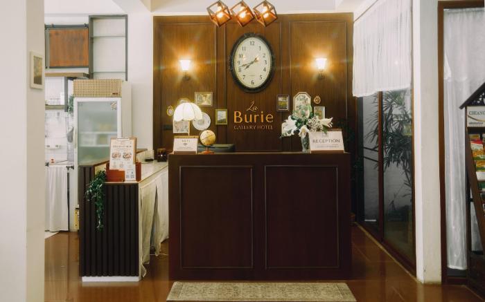 La Burie Gallery Hotel