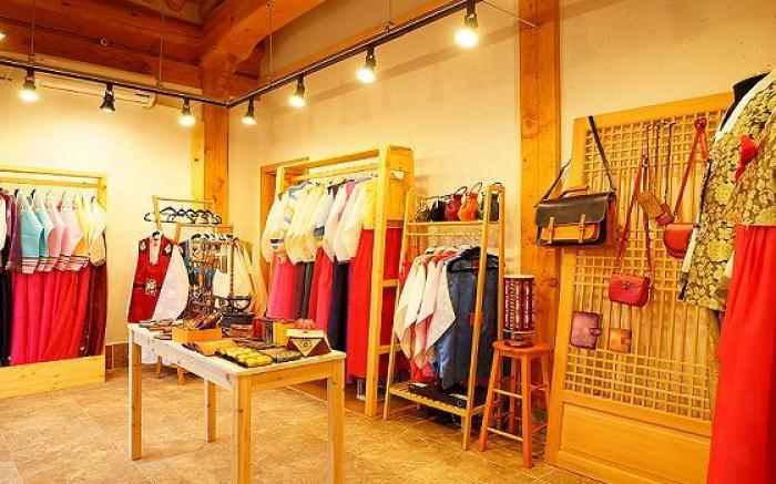 Jeonju Hanok Maeul Sukbak Deomeomoom